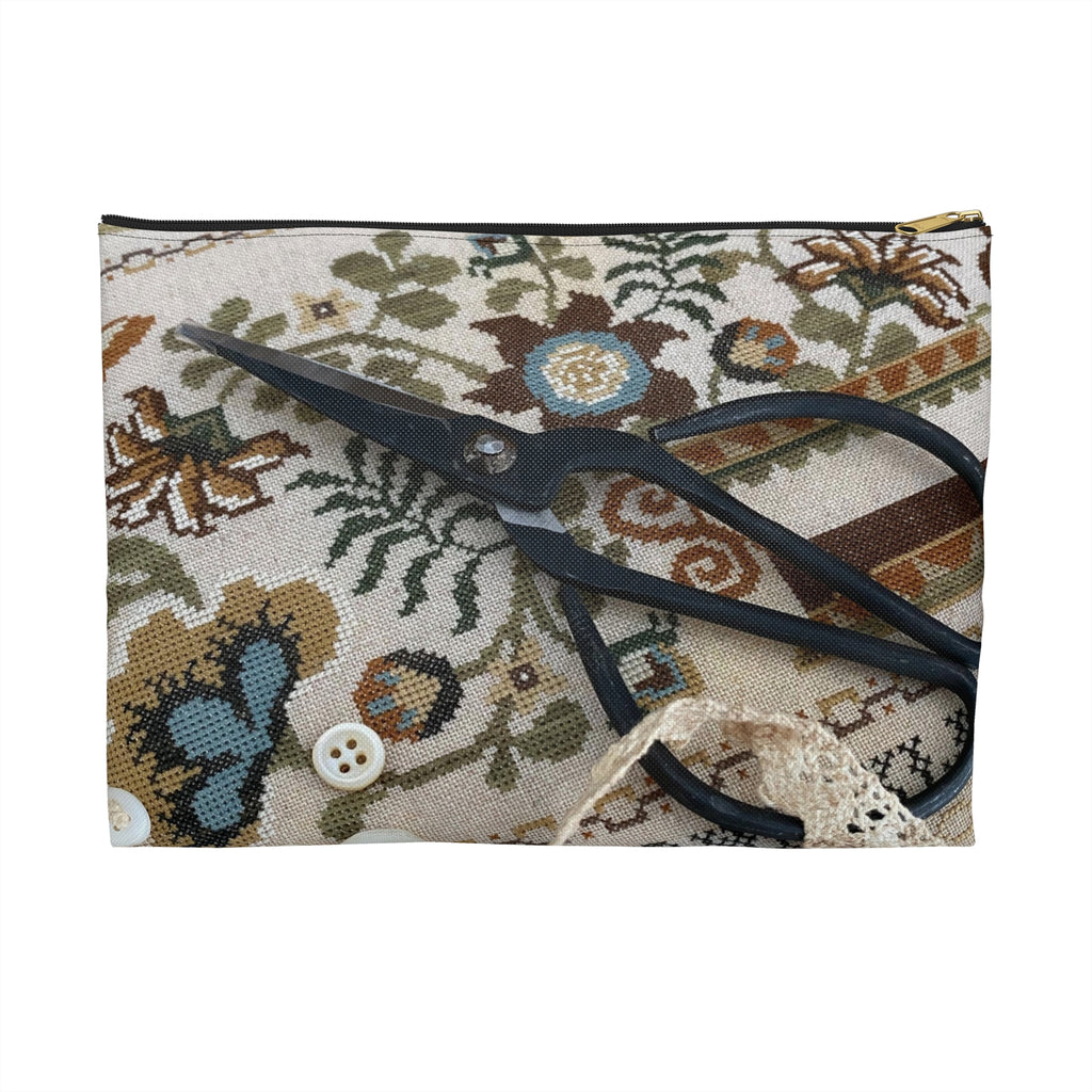 Let Love Reign (Close-up View) Accessory Pouch