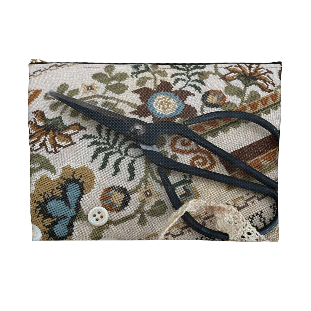 Let Love Reign (Close-up View) Accessory Pouch