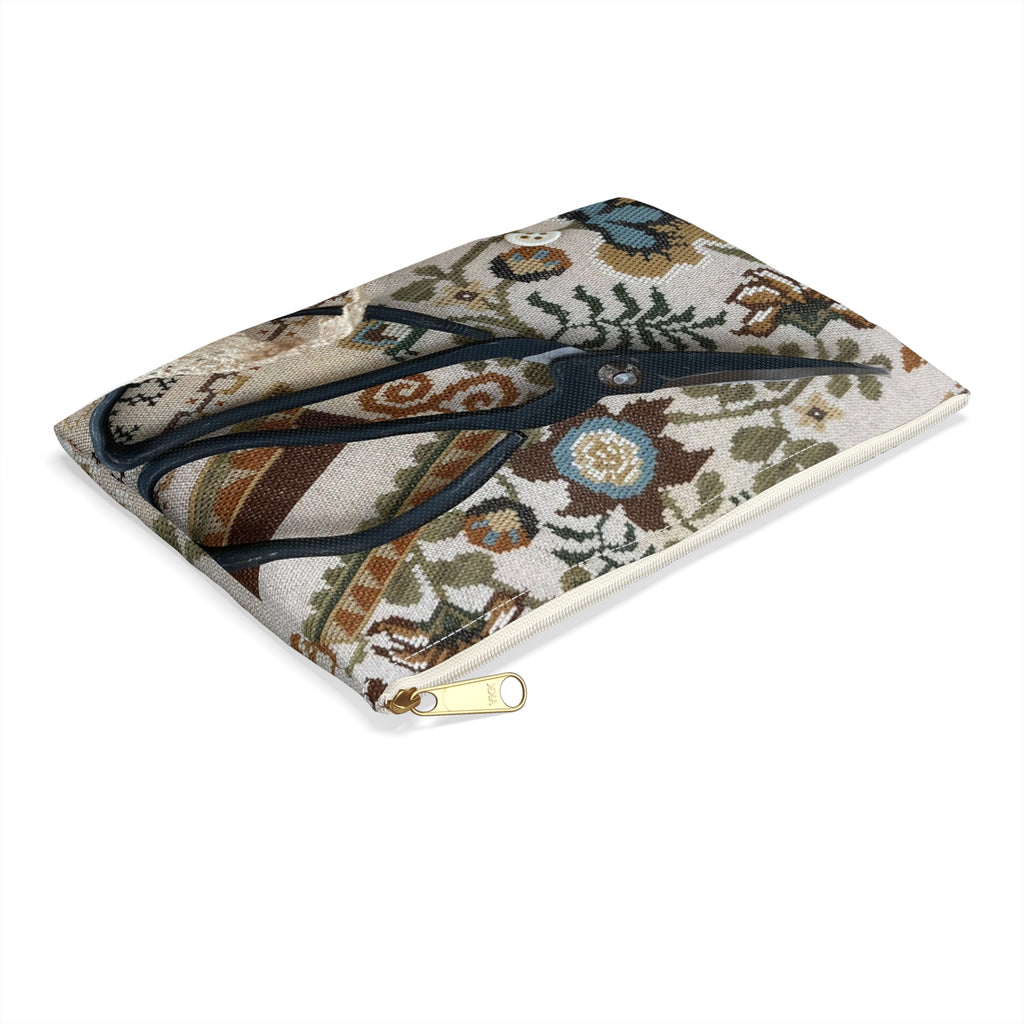 Let Love Reign (Close-up View) Accessory Pouch