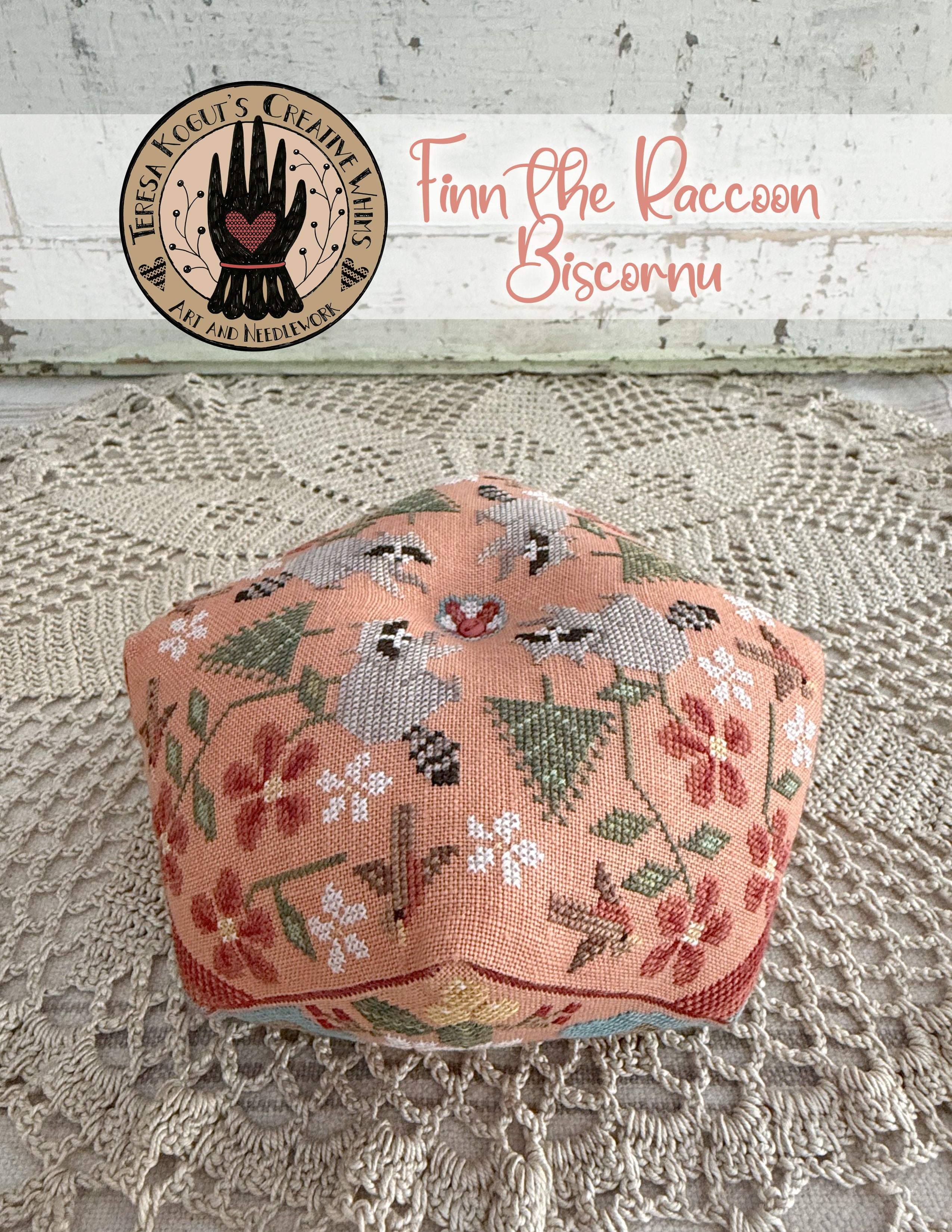 XS389 Finn Raccoon Biscornu Cross Stitch Chart