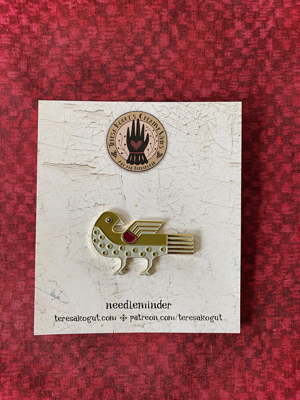 Pernice Manor Needle Minder