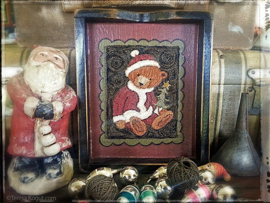 PN073 Santa Bear Punchneedle Pattern